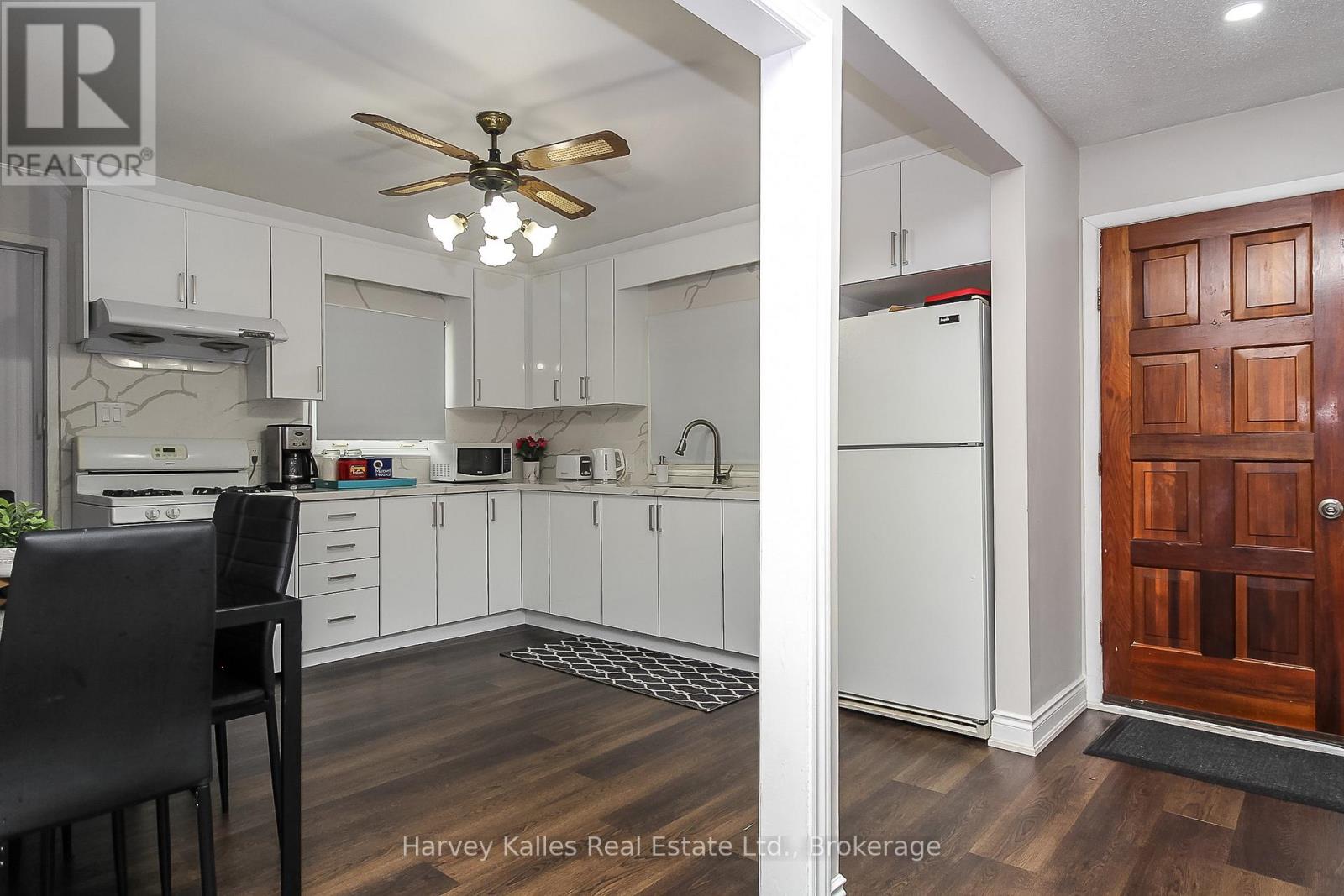 27 PEEL STREET - Image 16
