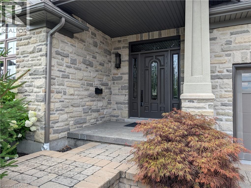 303 TERRACE WOOD Crescent — photo 3