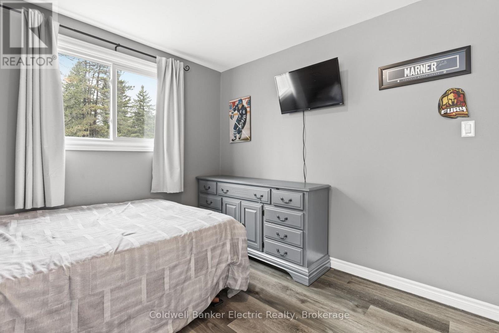 30 WOODS AVENUE - Image 16