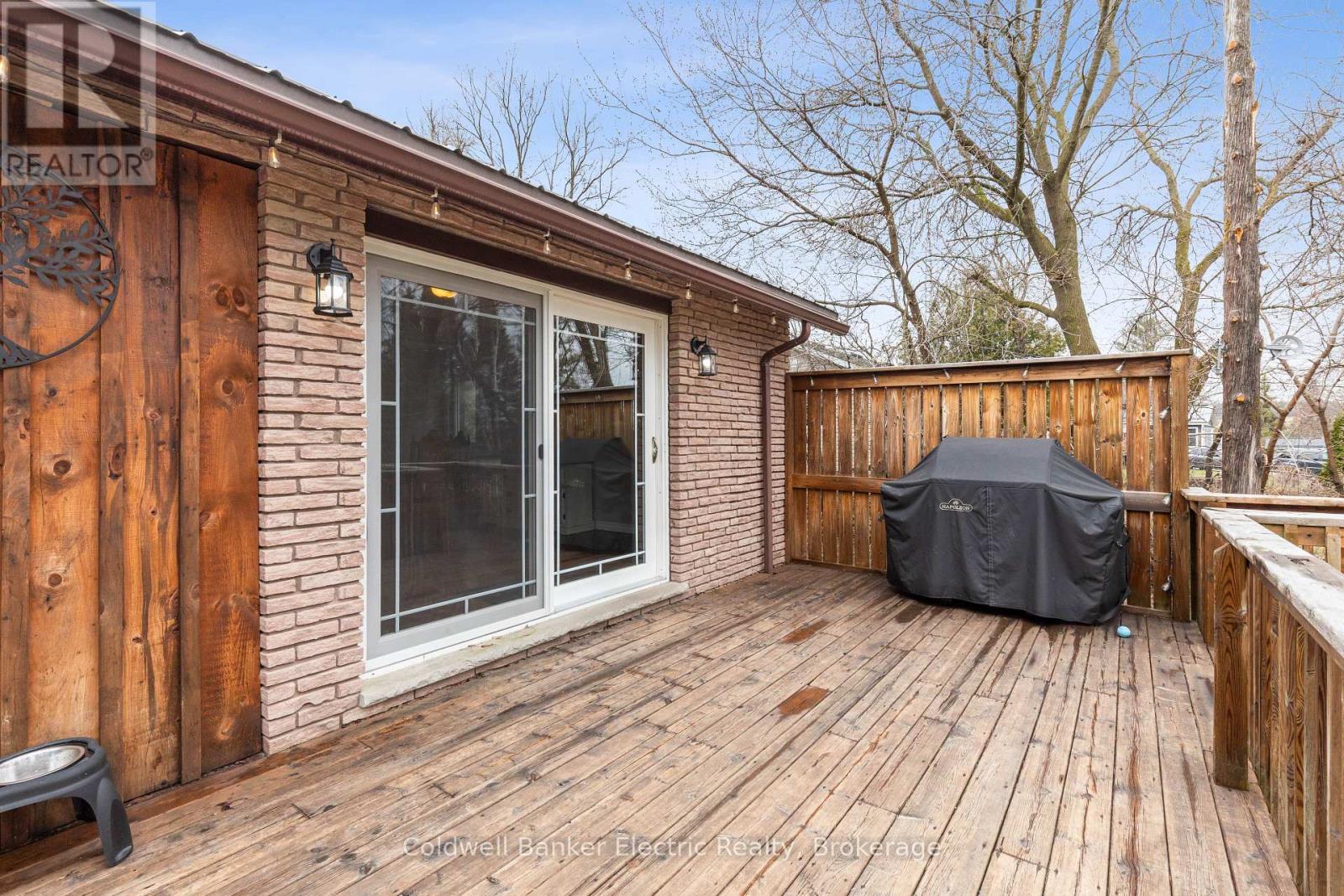 30 WOODS AVENUE - 37