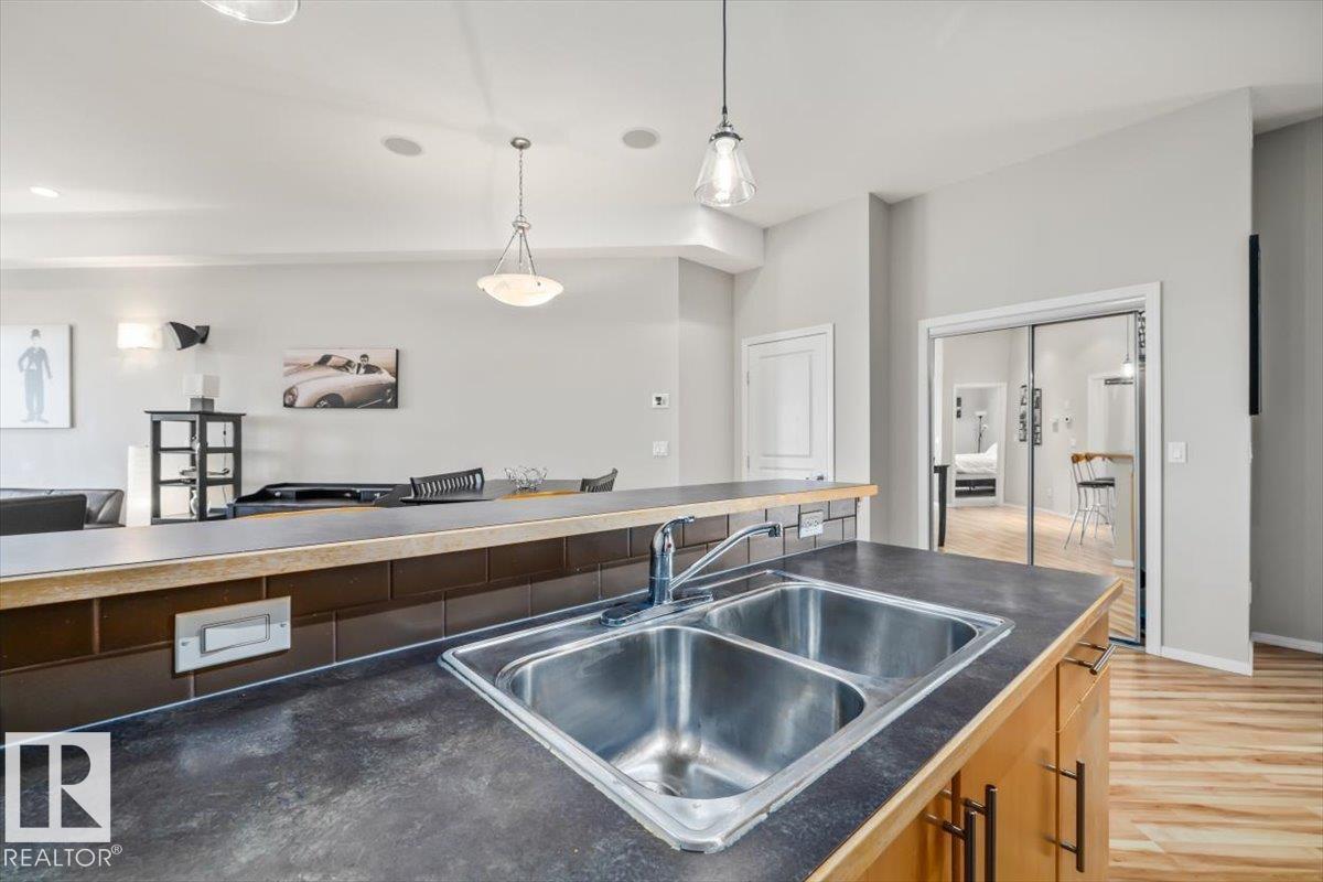 #427 10531 117 ST NW - 6