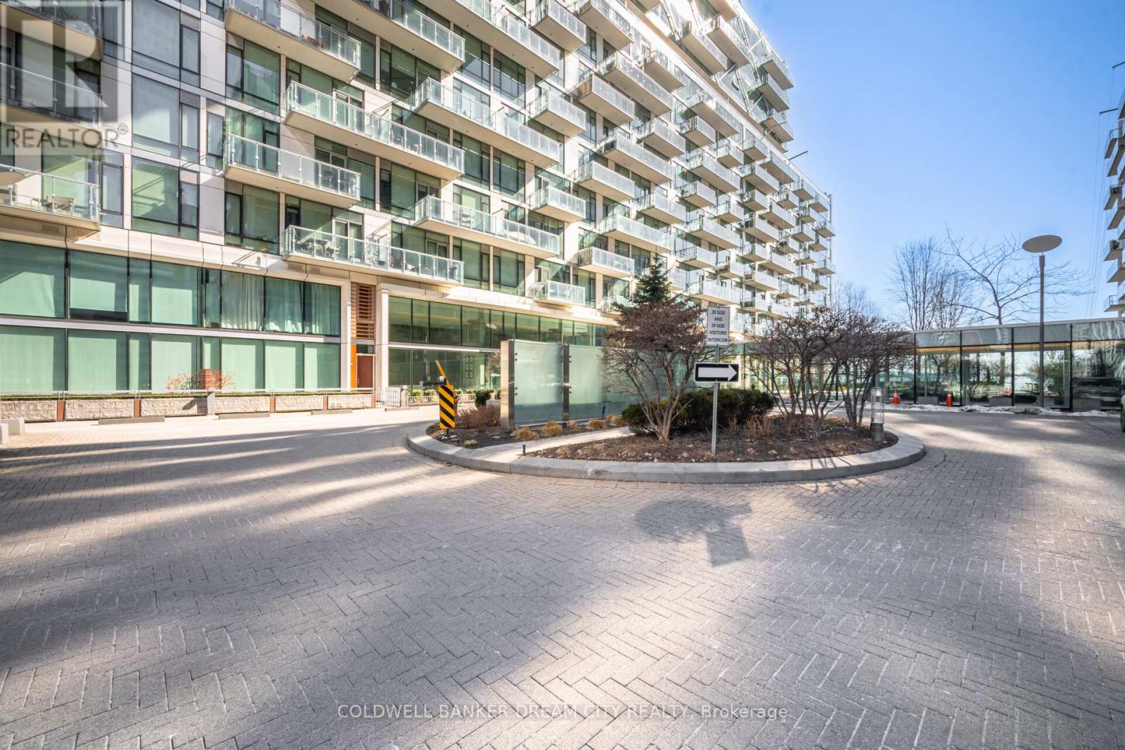 #837 39 QUEENS QUAY E - 1