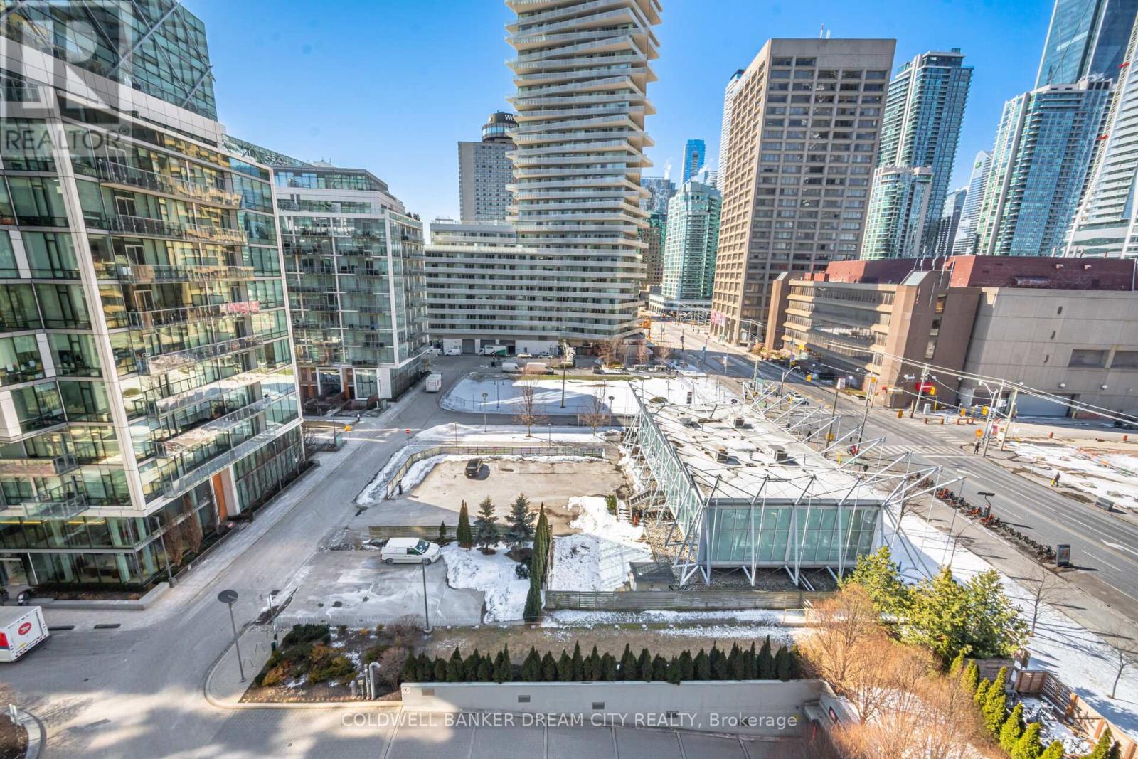 #837 39 QUEENS QUAY E - 35