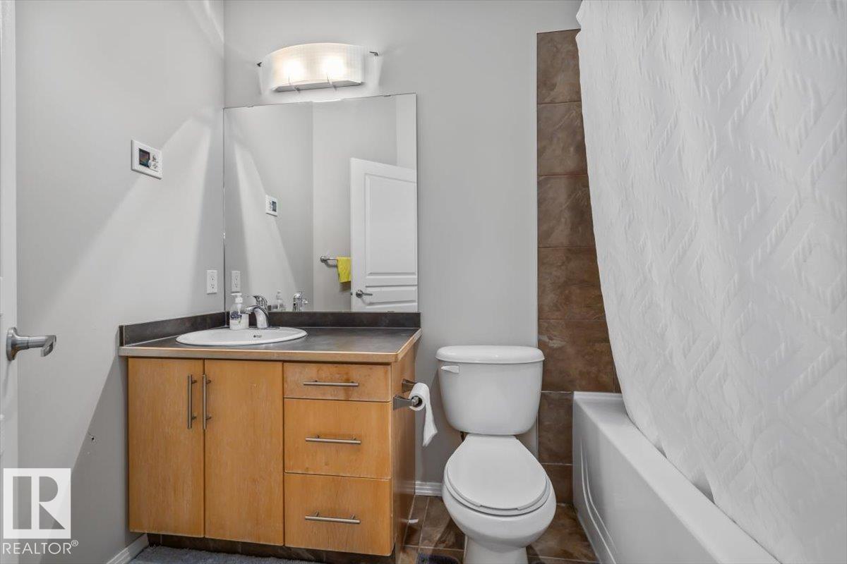 #427 10531 117 ST NW - 17