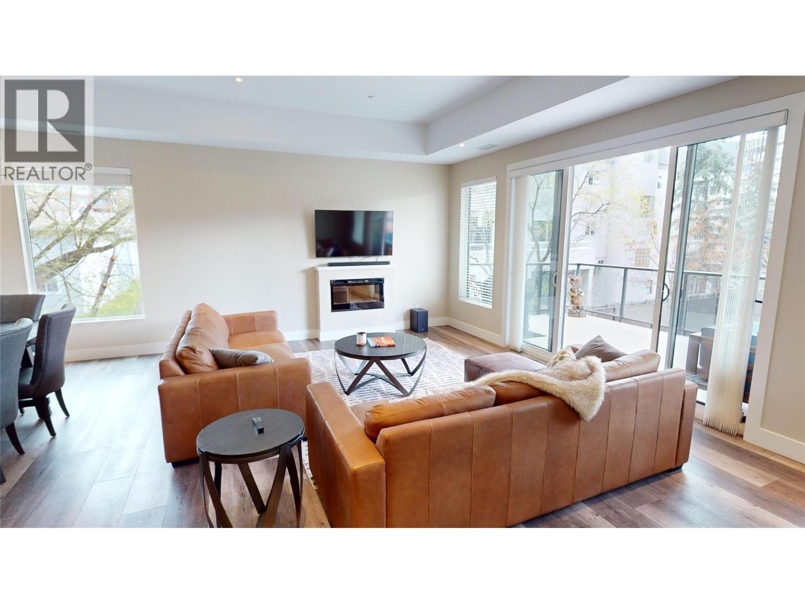 #213 3313 Wilson Street - 4
