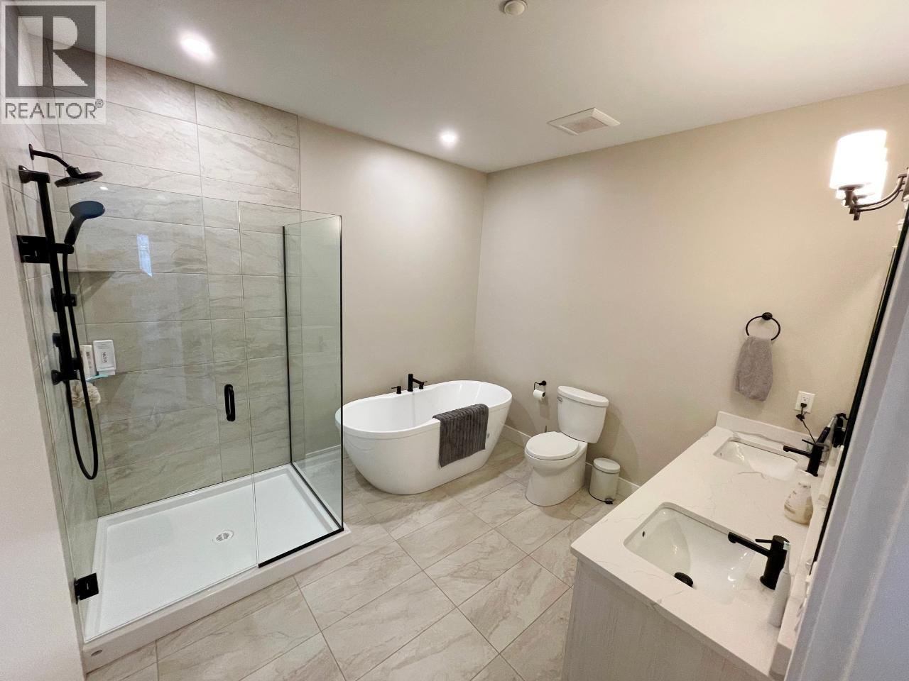#213 3313 Wilson Street - 14