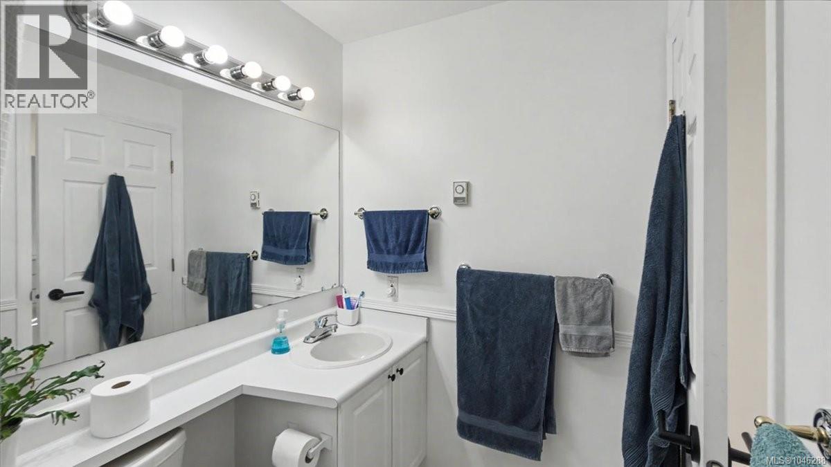 #202 2525 Fitzgerald Ave - 20