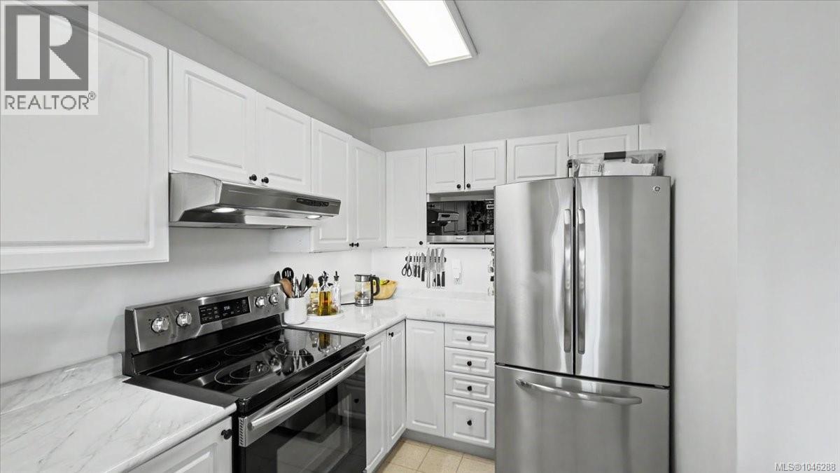 #202 2525 Fitzgerald Ave - 3