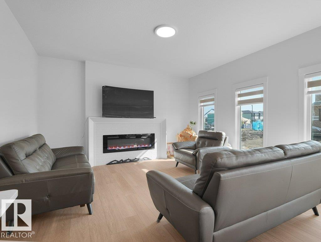 1077 CRISTALL Crescent SW - Photo 21