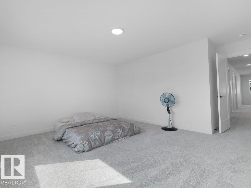 1077 CRISTALL Crescent SW - Photo 41