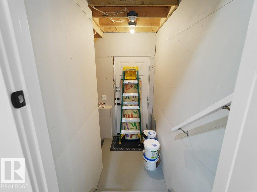 1077 CRISTALL Crescent SW - Photo 7