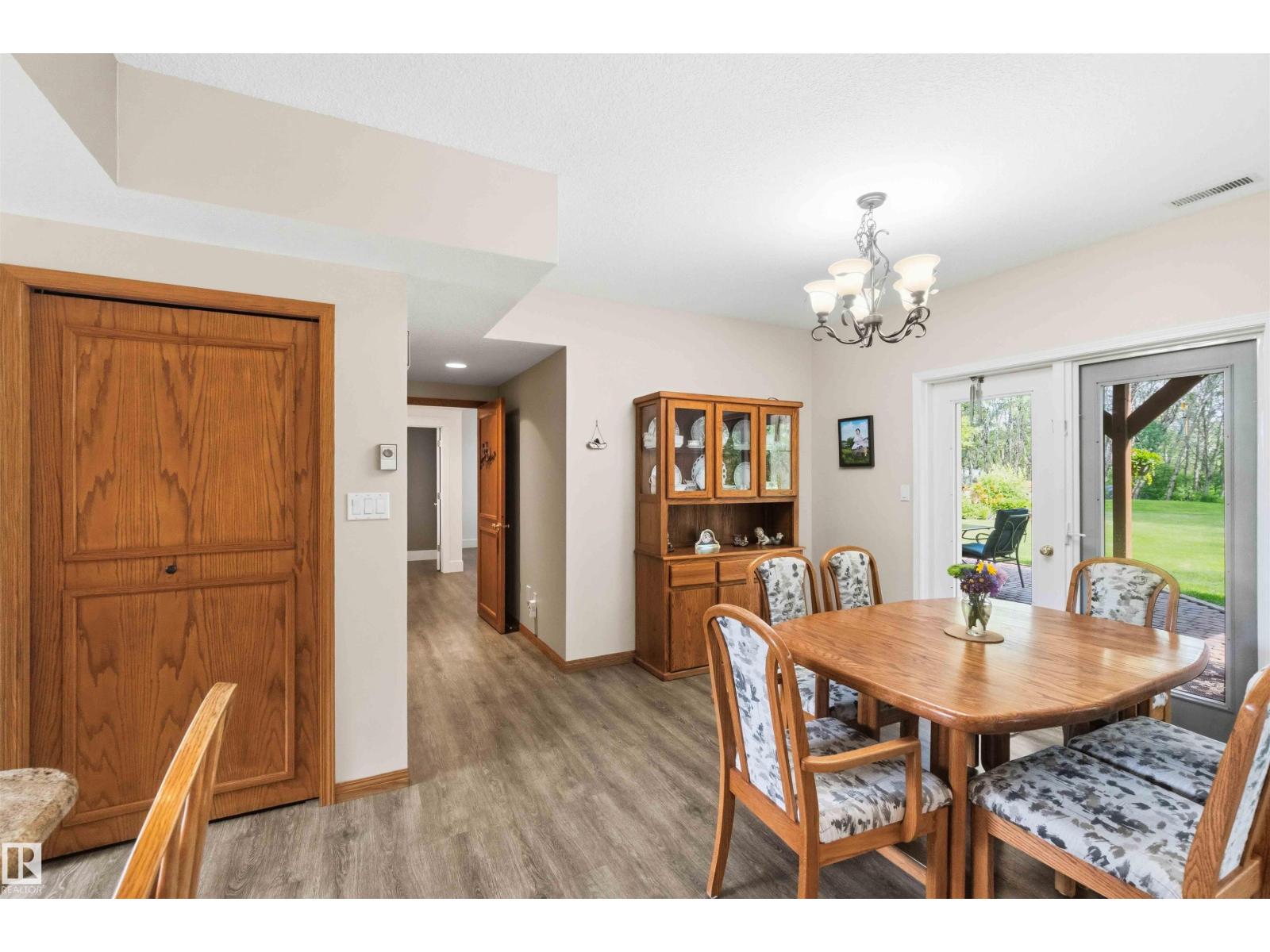 60 56019 Rge Rd 230 - 49