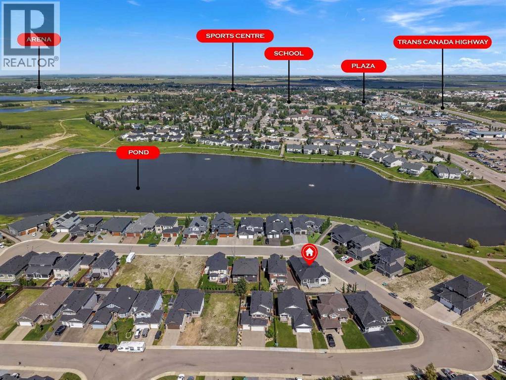 32 Lakes Estates Circle