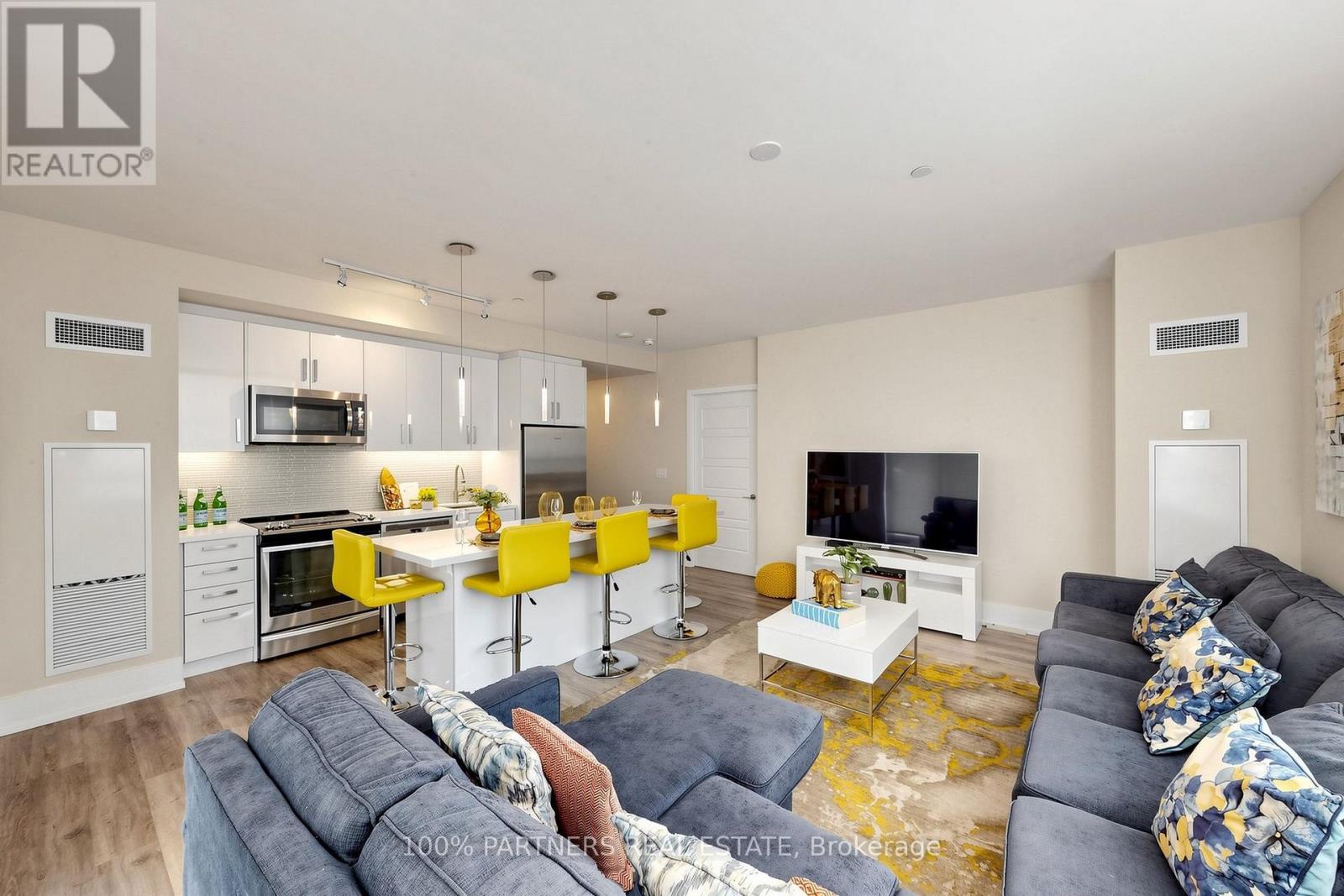 #A106 241 SEA RAY AVENUE - 3