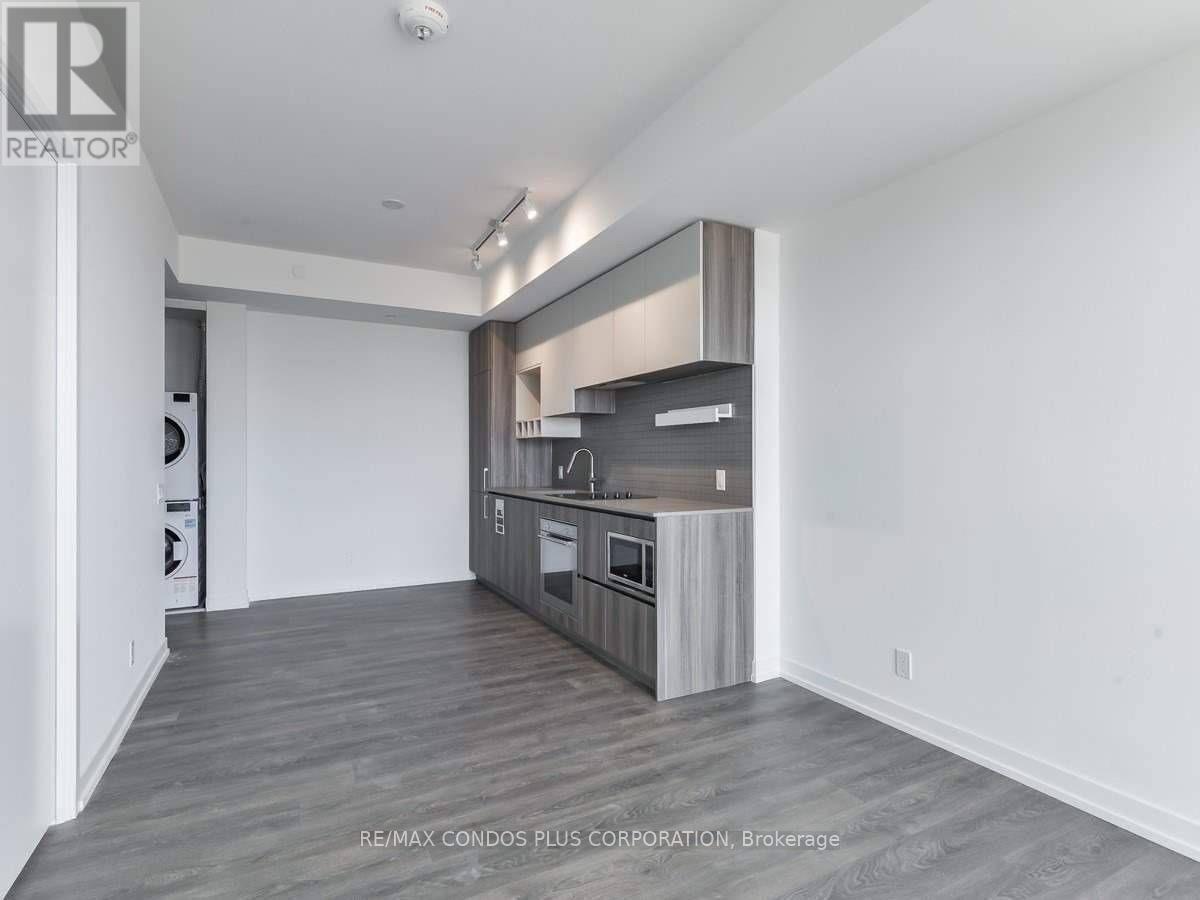 #5511 898 PORTAGE PARKWAY - 6