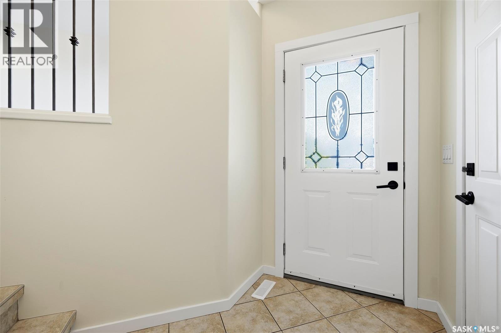 418 Greaves CRESCENT - 3
