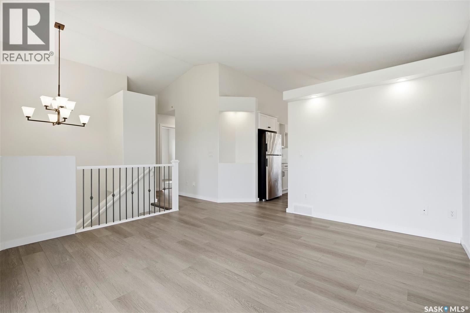 418 Greaves CRESCENT - 6