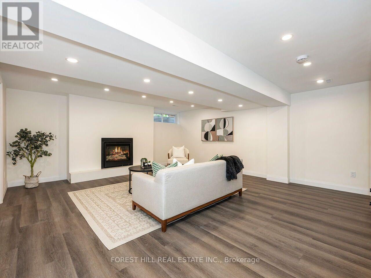 3582 GALLAGER DRIVE - 25