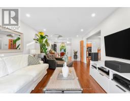 Primary Bedroom - 644 Sweetwater Place, Mississauga, ON L5H3Y8 Photo 7
