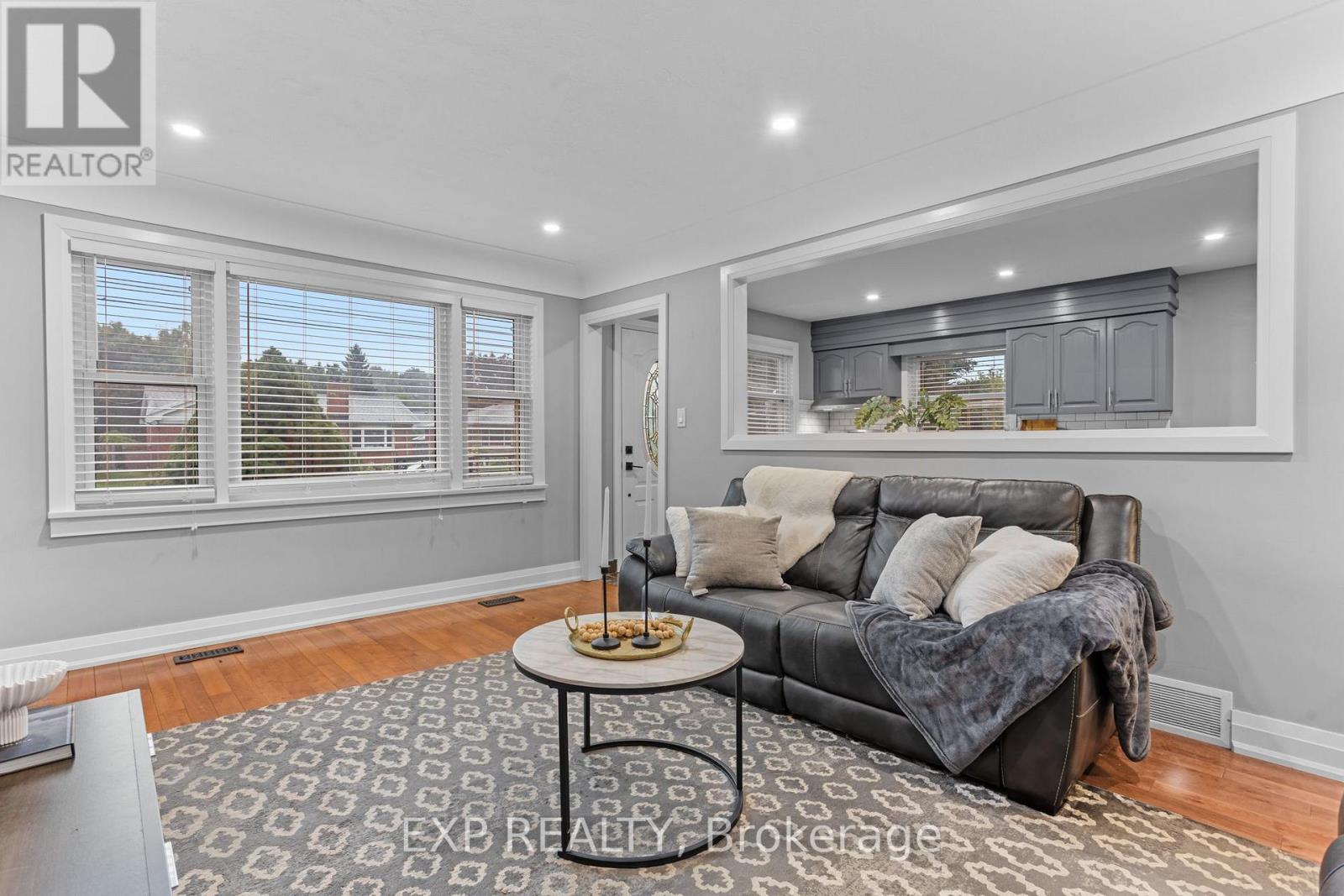 62 RANDALL AVENUE - 10