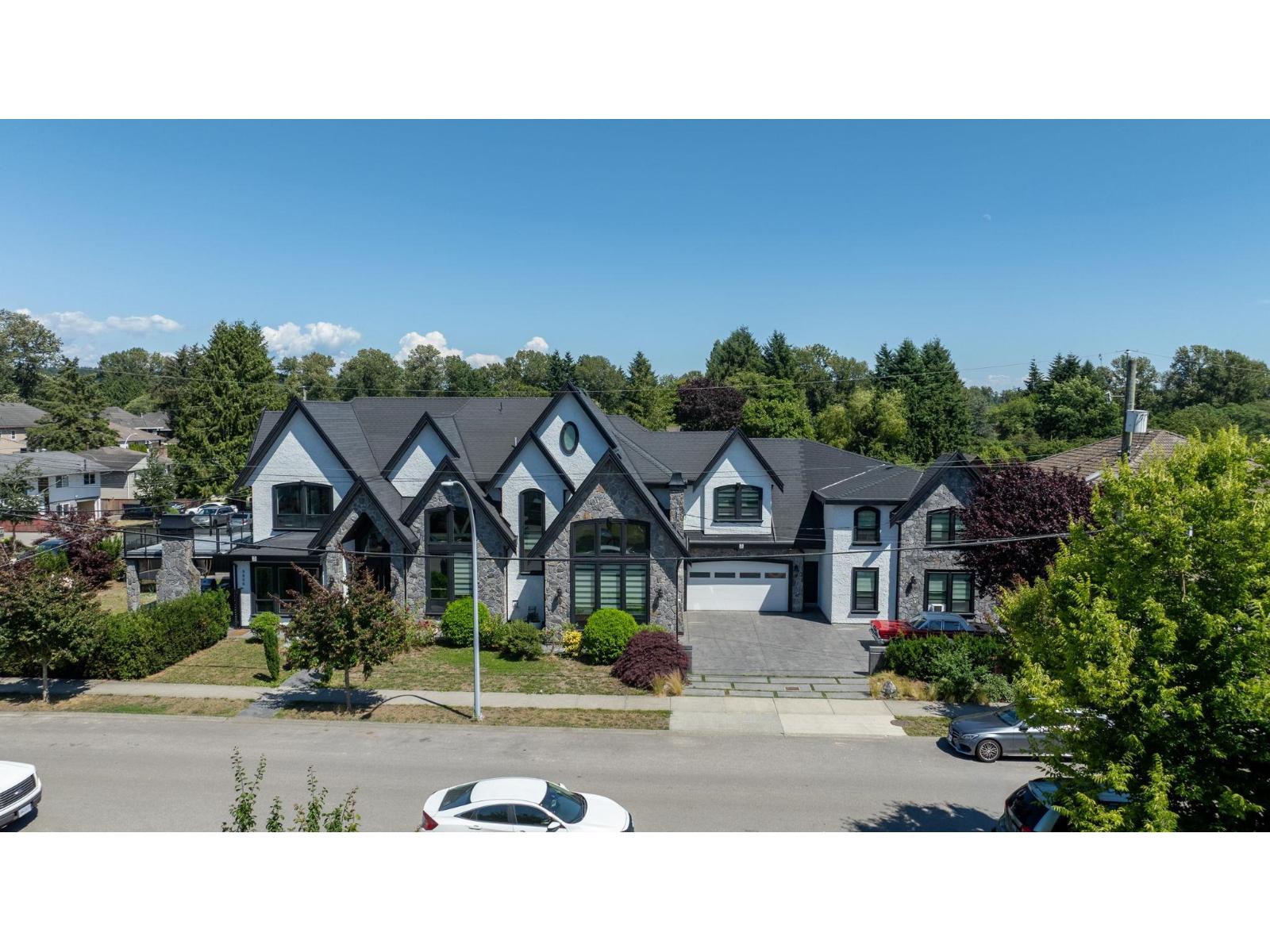8866 134B STREET, Surrey — photo 2