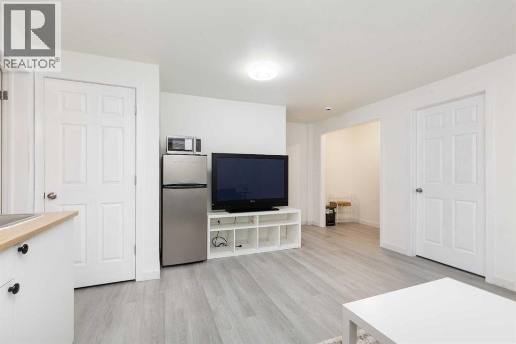 417 Moonlight Way W - 28