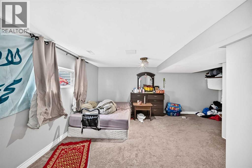 55 Pineland Close NE - 32