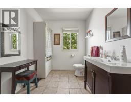 244 Mabel Lake Road, Lumby, BC V0E2G5 Photo 20