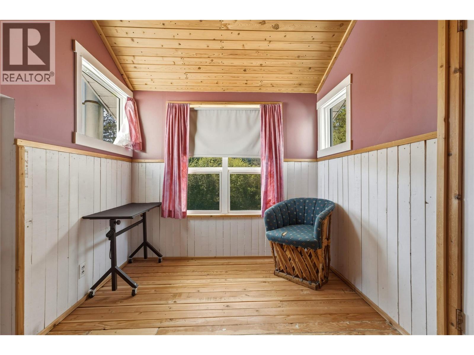 244 Mabel Lake Road - Image 34
