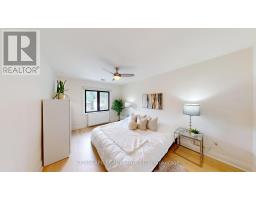 25 Oswald Crescent, Toronto, ON M4S2H5 Photo 19
