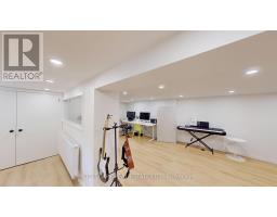 25 Oswald Crescent, Toronto, ON M4S2H5 Photo 35