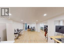 25 Oswald Crescent, Toronto, ON M4S2H5 Photo 36