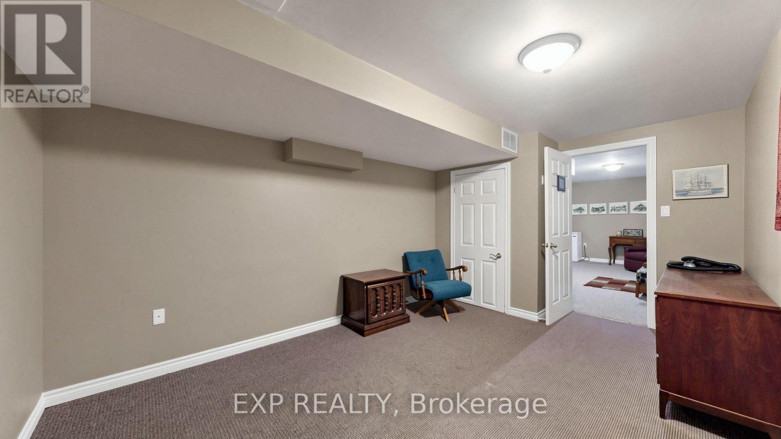 343 CUNDLES ROAD W - Image 24
