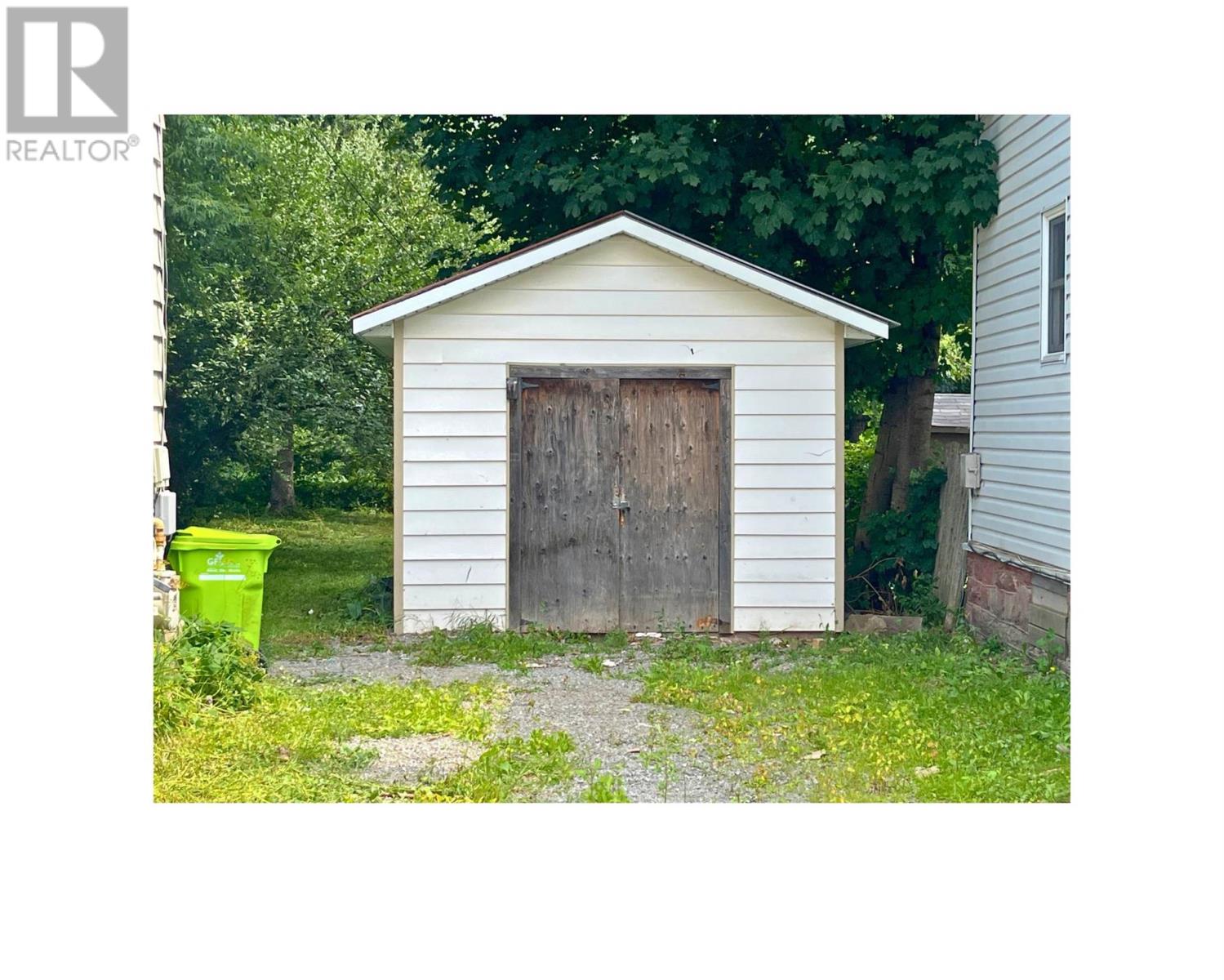 258 St. James ST - 13