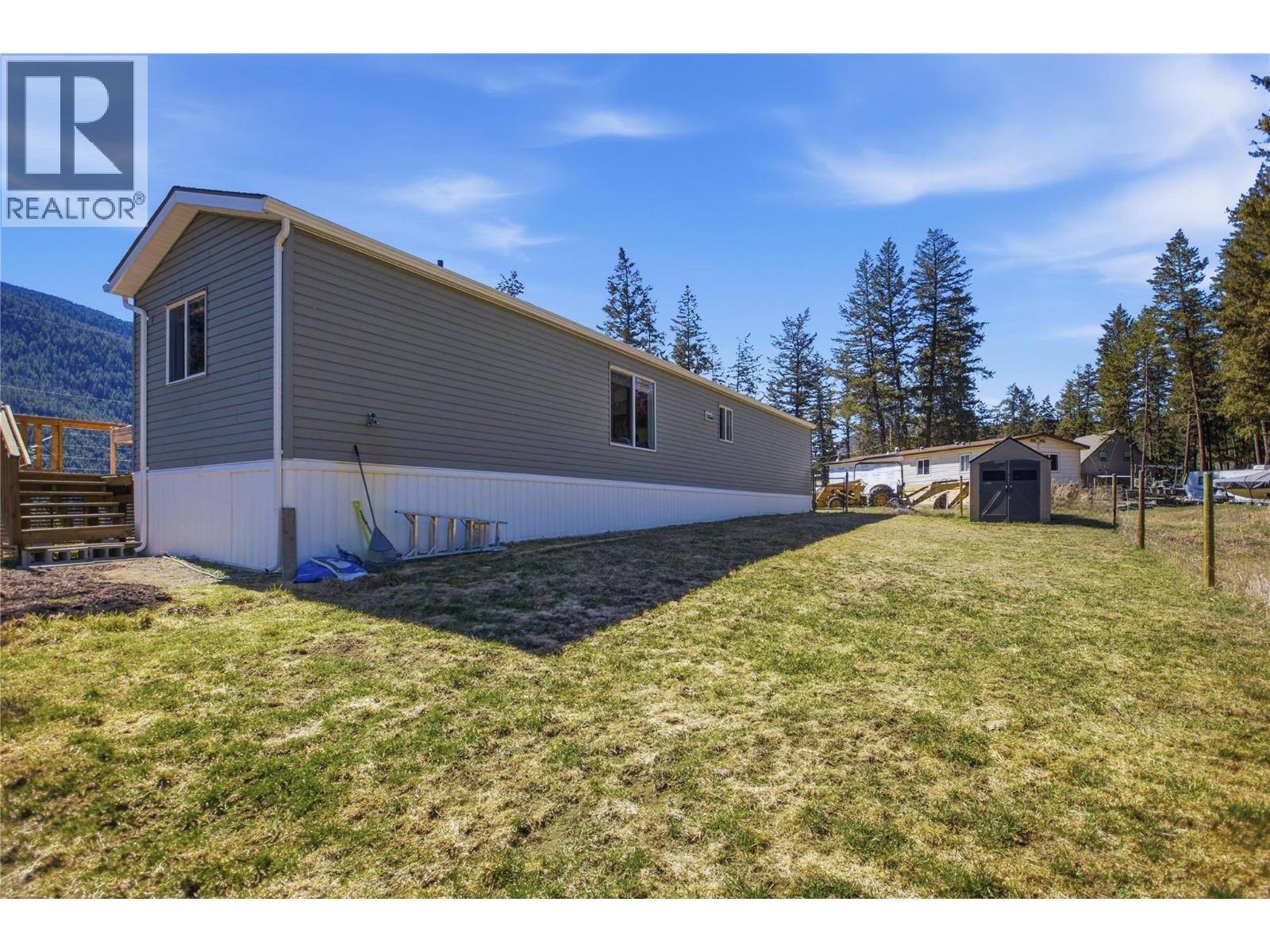 2263 Ojibway Road - 24