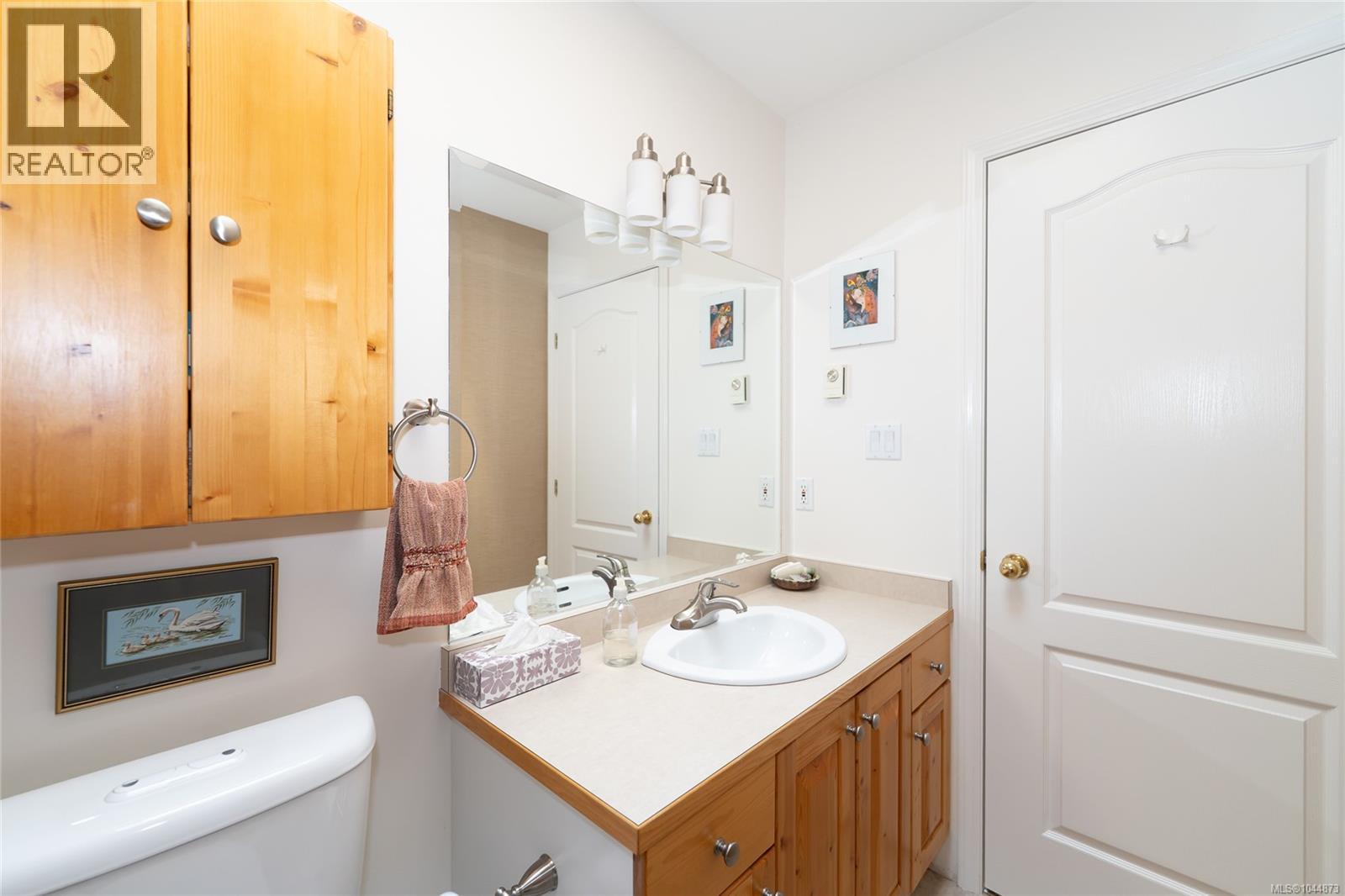 #403A 3000 Oak St - 27