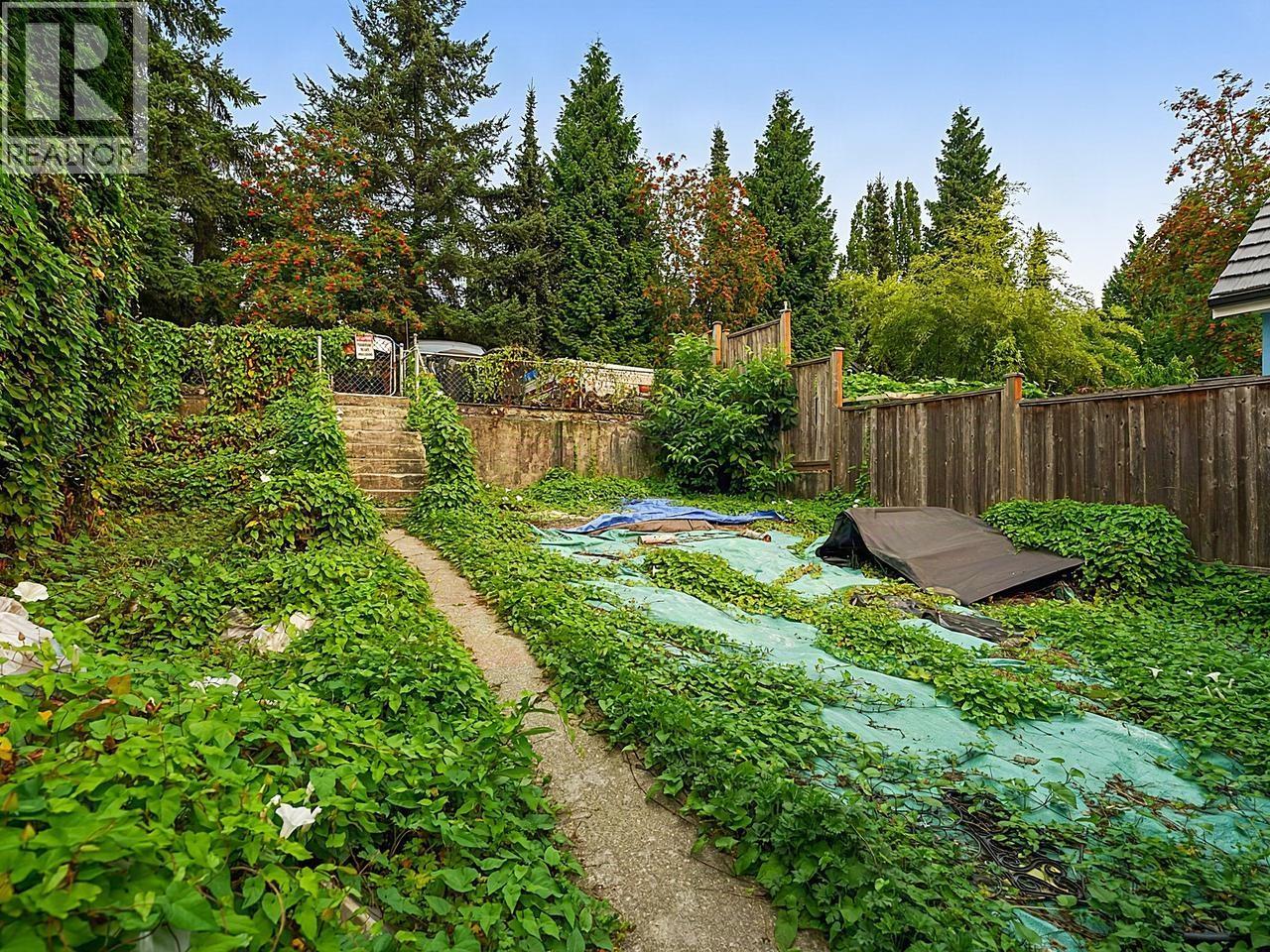 4 Bed, 2 Bath House for Sale in Burnaby – 8247 10TH AVENUE, Burnaby – MLS# R3154707 - Image 26