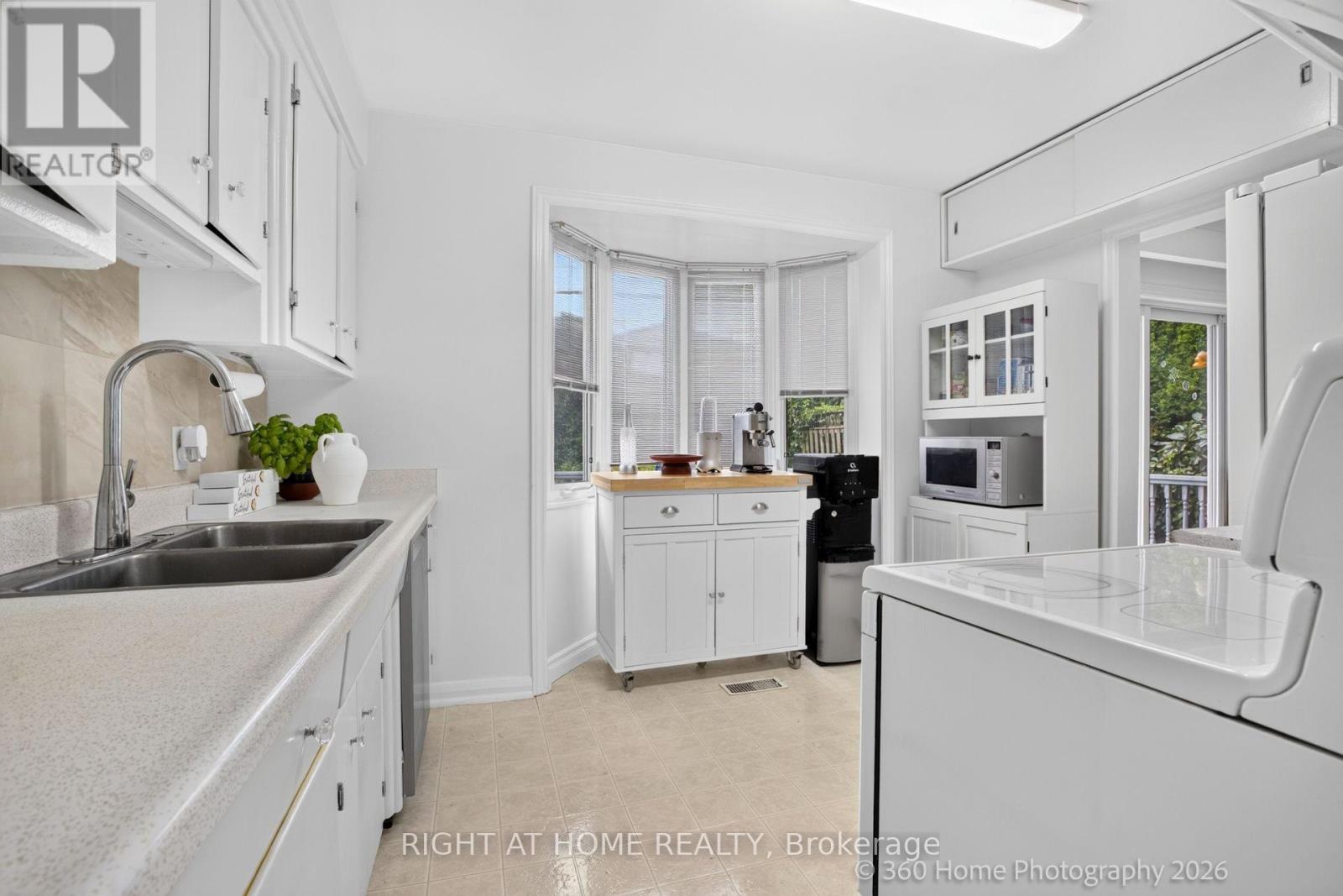 100 PERIVALE CRESCENT - 17