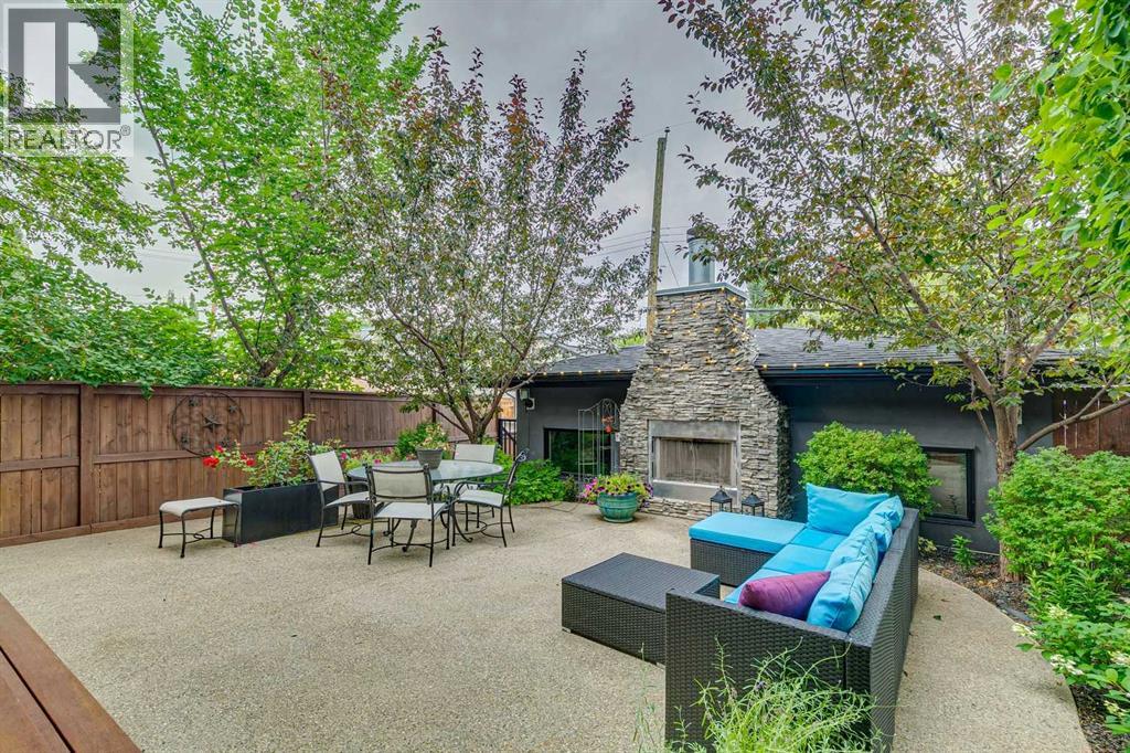 1940 48 Avenue SW - Image 32