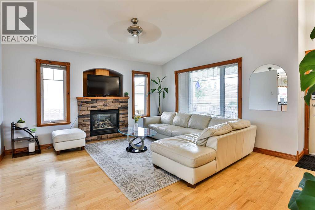 128 Cougar Road N - Image 3