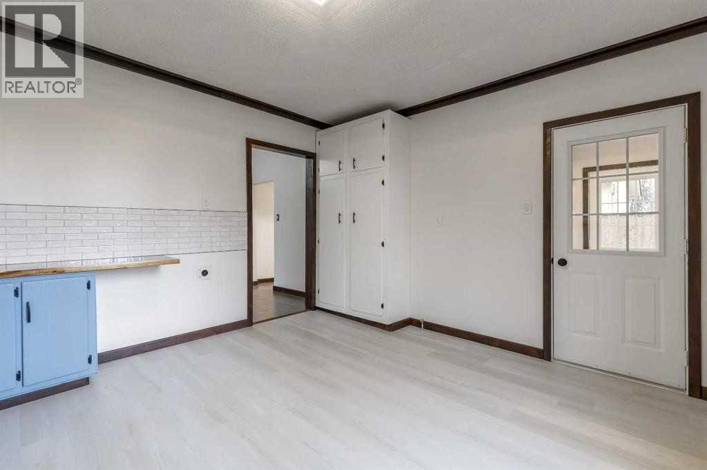 120 N 1 Street West - Photo 14