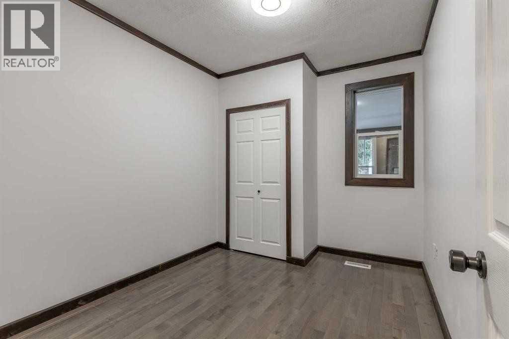120 N 1 Street West - Photo 18