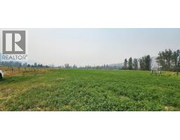 5905 Edwards Road, Grand Forks, BC V0H1H9 Photo 12