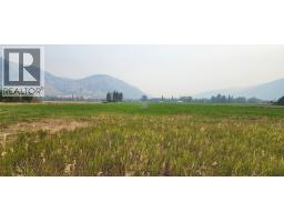 5905 Edwards Road, Grand Forks, BC V0H1H9 Photo 7