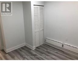 Side - 274 Rumsey Road, Toronto, ON M4G1R2 Photo 14