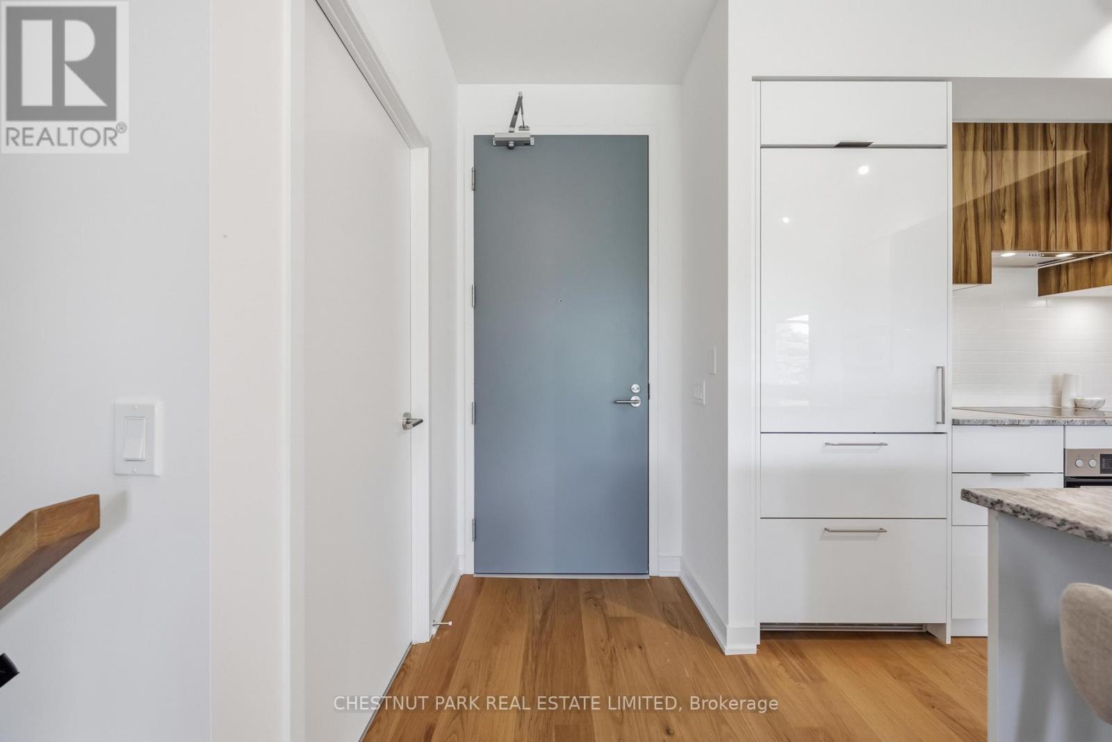 #TH104 20 O'NEILL ROAD - 4