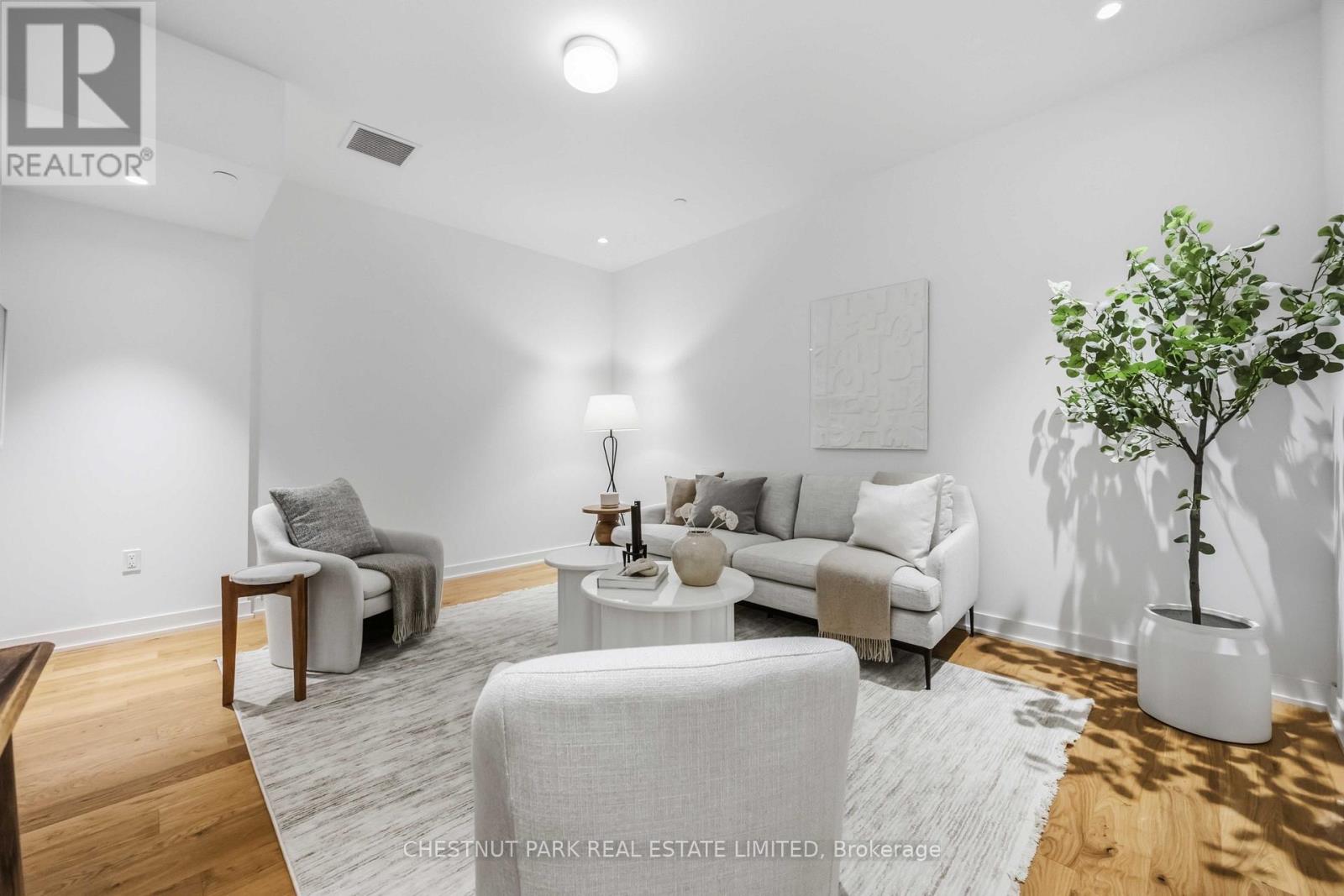 #TH104 20 O'NEILL ROAD - 40