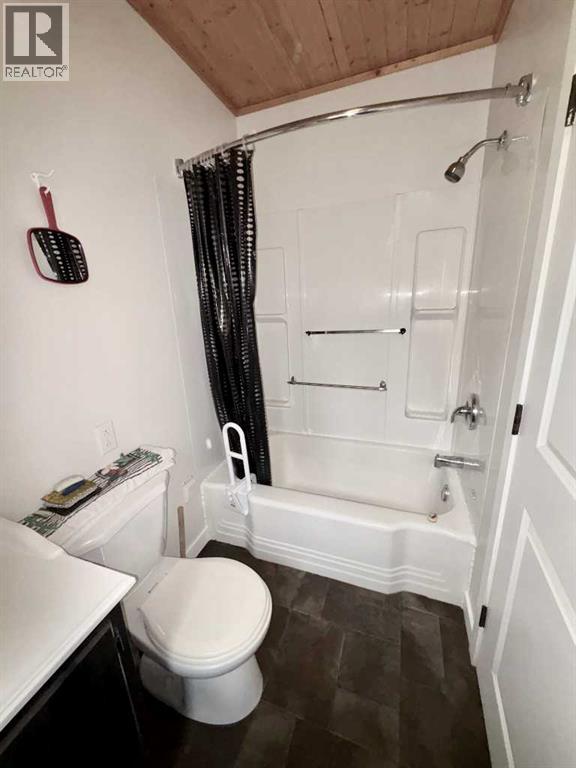 5140 48 Street - 11