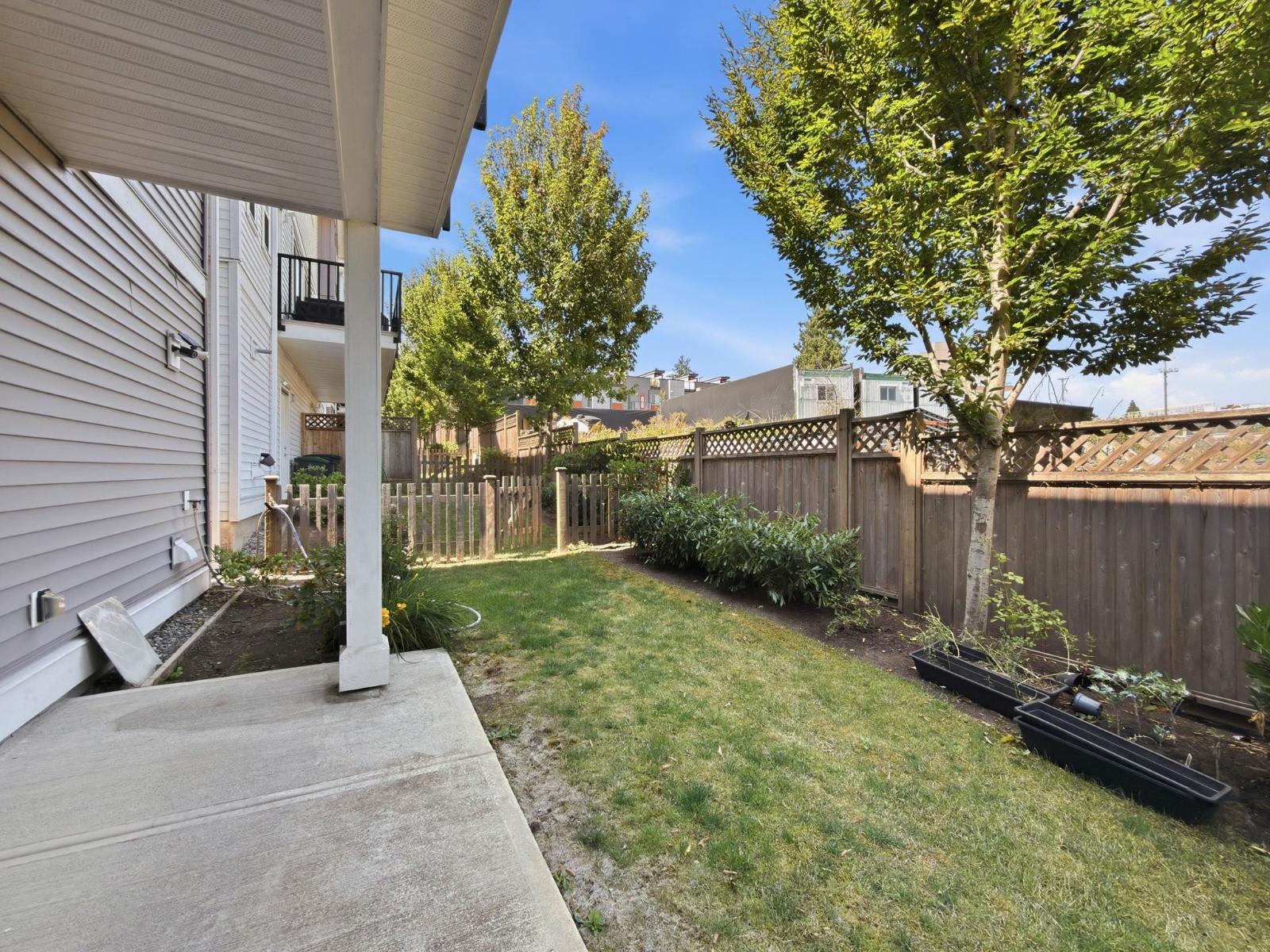 4 8033 166B STREET, Surrey — photo 2