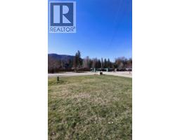 2633 Squilax Anglemont Road Unit# 77, Lee Creek, BC V0E1M4 Photo 9